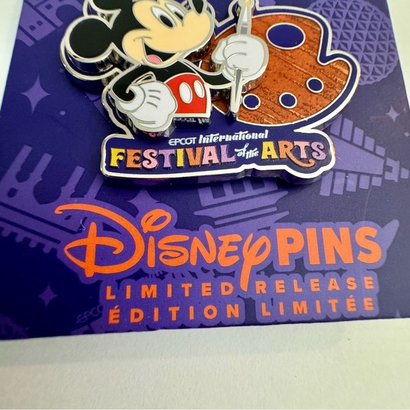 NWT. Disney pin Epcot festival of the arts pin featuring Mickey Mouse - Picture 3 of 8
